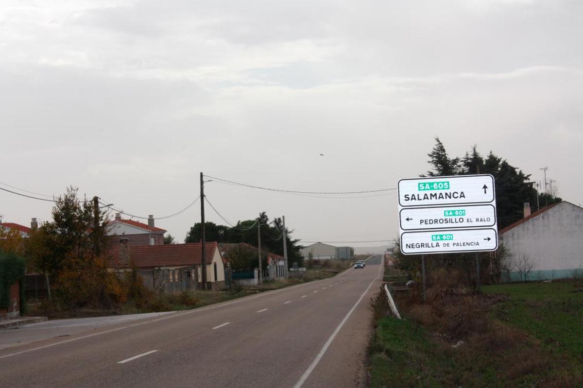 Fallece un hombre en La Vellés tras ser atropellado por una cosechadora