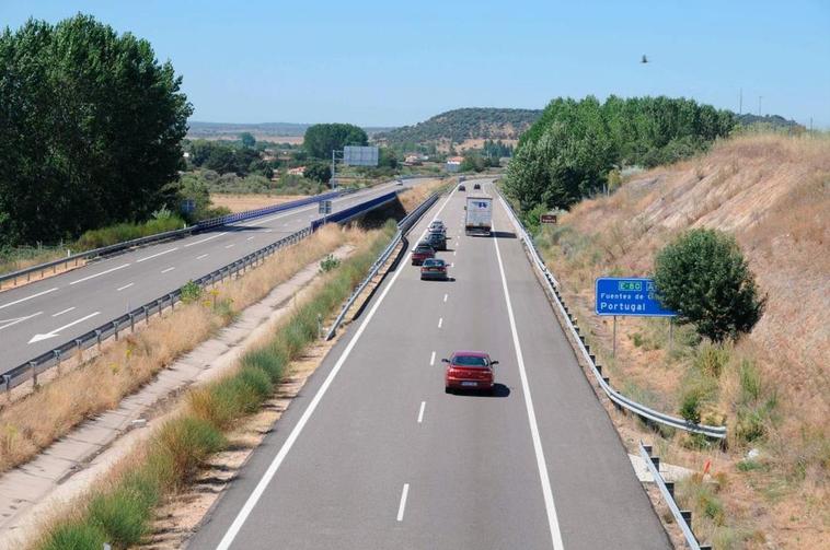 Piden a la DGT que busque ‘chivatos’ para cuidar las carreteras españolas