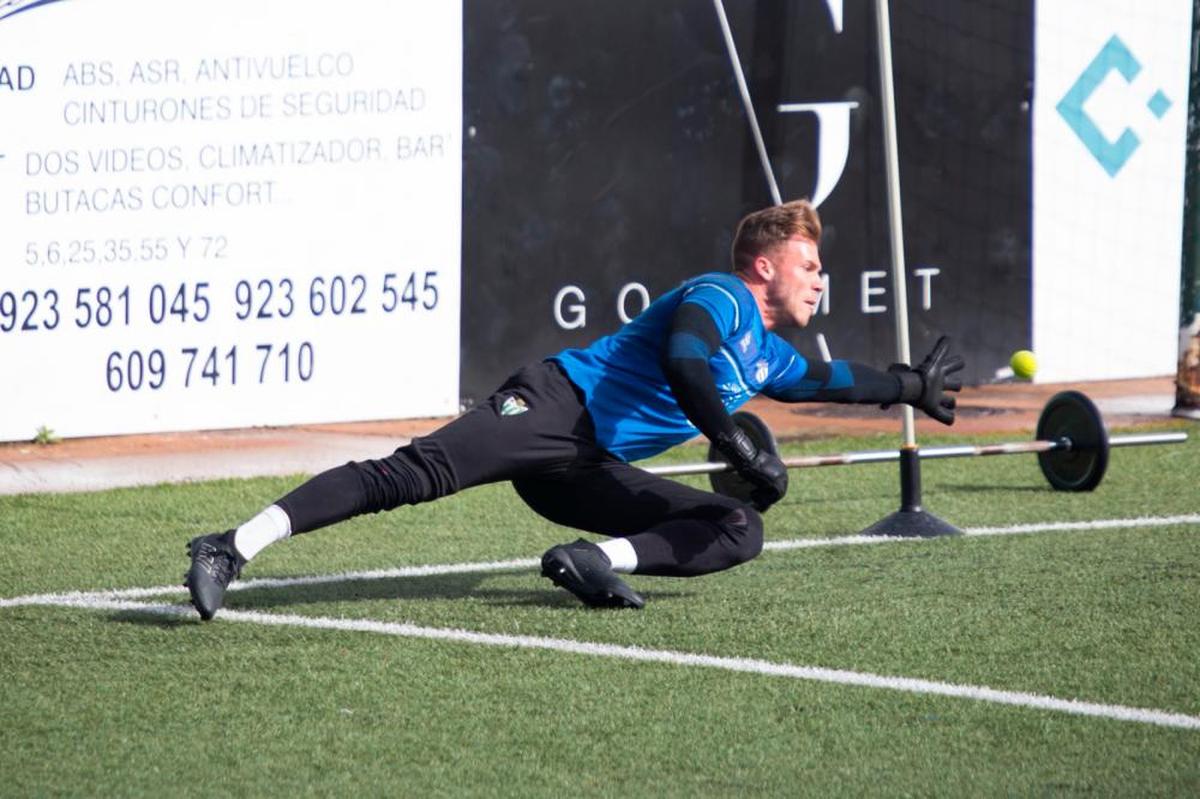 José Antonio Salcedo llegó a debutar con el Valladolid en Segunda División