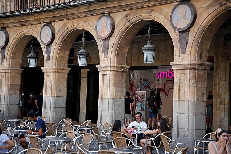 Enjuta del pabellón de Petrineros de la Plaza Mayor en la que se instalará el medallón de Alfonso IX