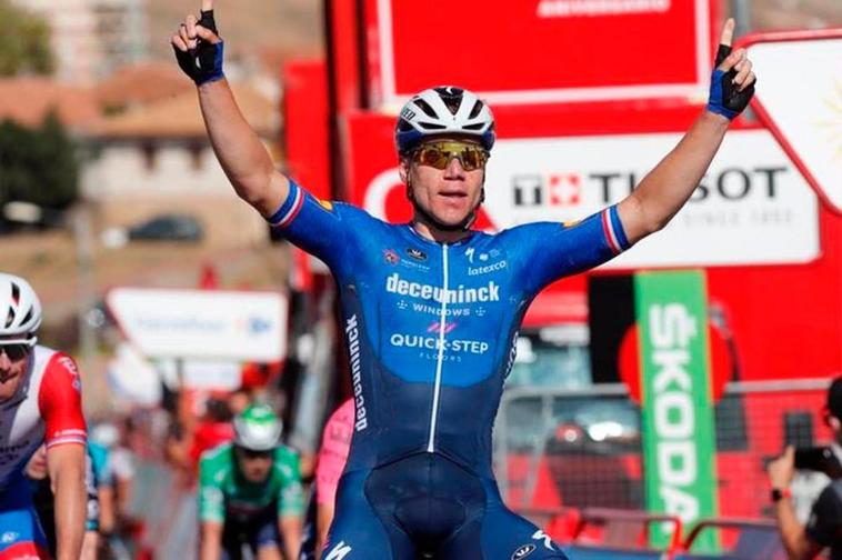 El ciclista neerlandés Fabio Jakobsen (Deceuninck-Quick Step), ganador de la cuarta etapa de La Vuelta 2021 con final en Molina de Aragón.