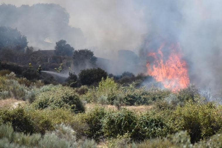 La falta de noticias sobre las ayudas por los incendios crea incertidumbre en San Felices de los Gallegos