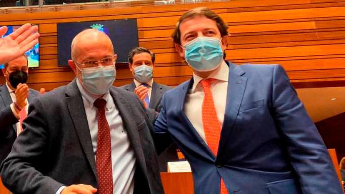 Francisco Igea y Alfonso Fernández Mañueco, tras superar en marzo la moción de censura del PSOE