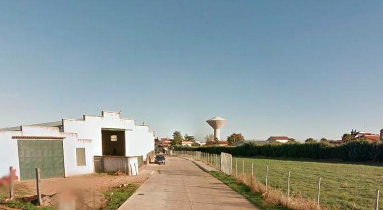 Camino del Cementerio de Castellanos de Villiquera.