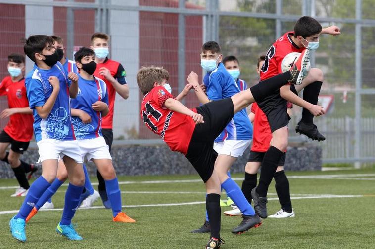 Imagen de un partido de fútbol base la pasada campaña.