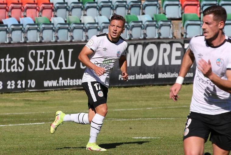 Daniel Palomares, lateral derecho del Salamanca.