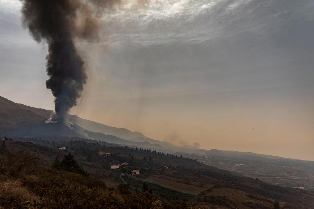 Volcán de La Palma: Ordenan el confinamiento de nuevos barrios por la mala calidad del aire