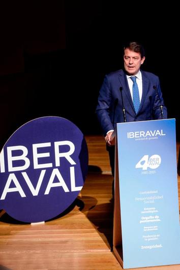 Alfonso Fernández Mañueco, interviene en el acto de celebración del 40 aniversario de Iberaval.