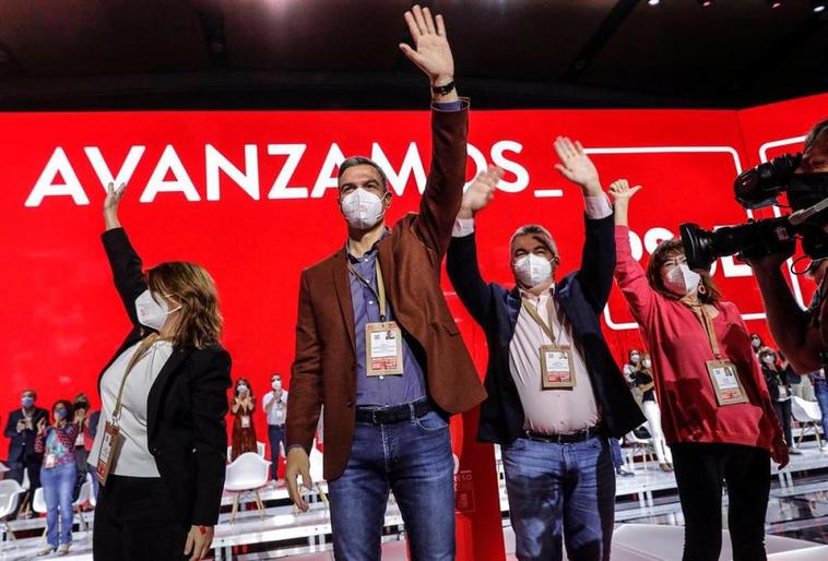 Adriana Lastra, Pedro Sánchez; , Santos Cerdán y Cristina Narbona.