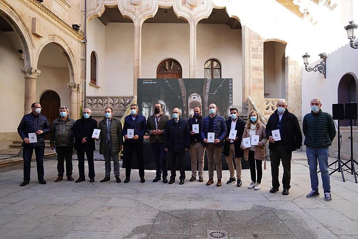 Representantes de la Diputación, delegados de patrimonio y alcaldes en la presentación de la ruta virtual