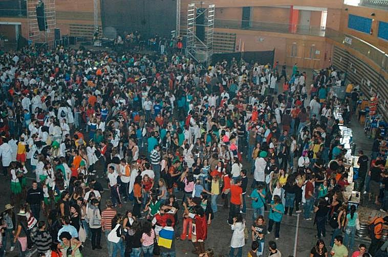 Una fiesta universitaria, anterior a la pandemia, en el Multiusos.