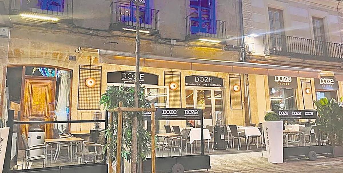 La terraza del Doze, un lugar de moda en la Rúa