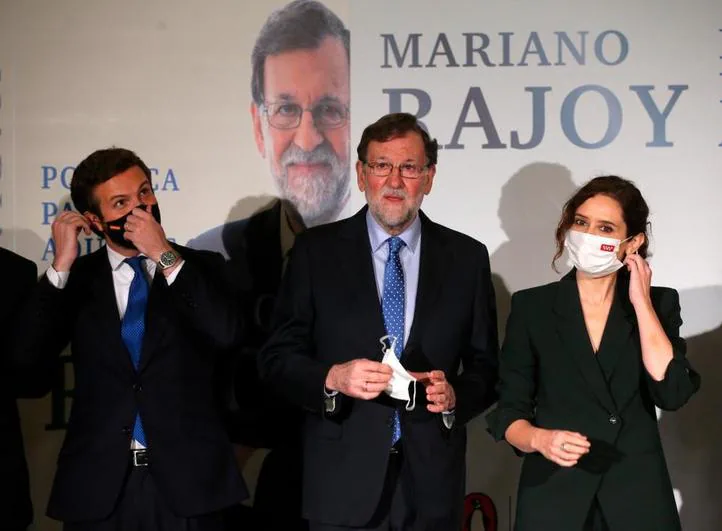 Rajoy sobre la foto de Casado y Ayuso: “Ni hubo cobra ni fue por protocolo”