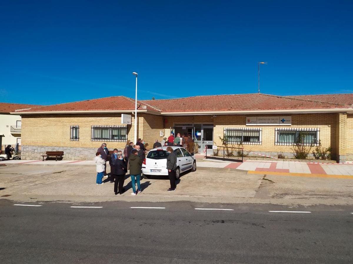 Imagen del centro de salud de Linares de Riofrío