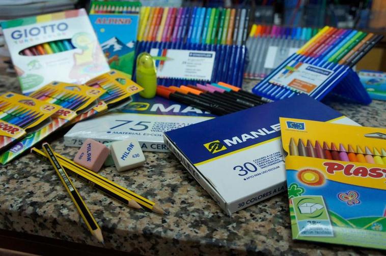 Ayudas para comprar material escolar a 1.806 familias de Salamanca