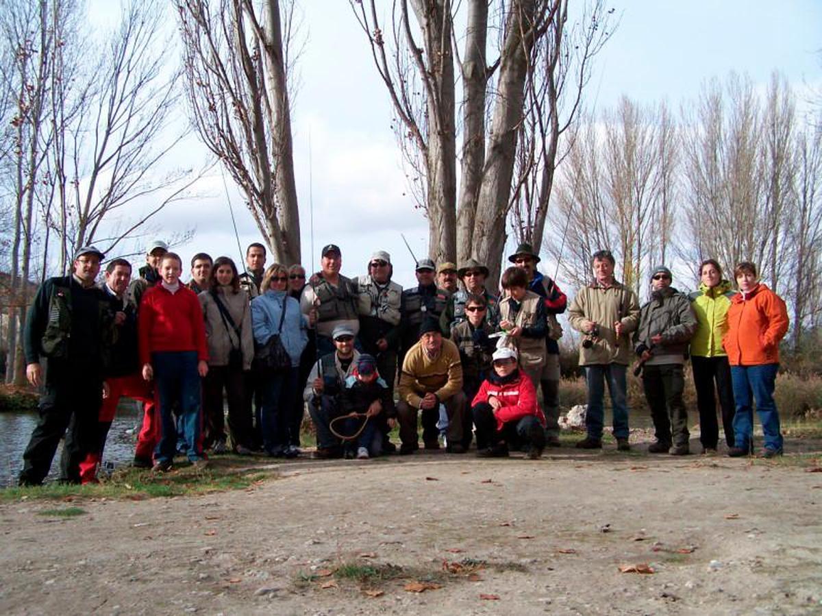 Pesca en lago, alternativa de invierno.