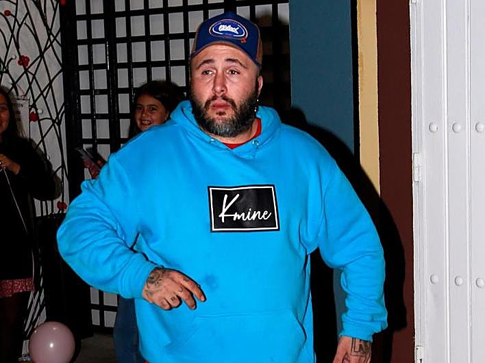 Kiko Rivera, como un kamikaze al volante, a punto a atropellar a una mujer