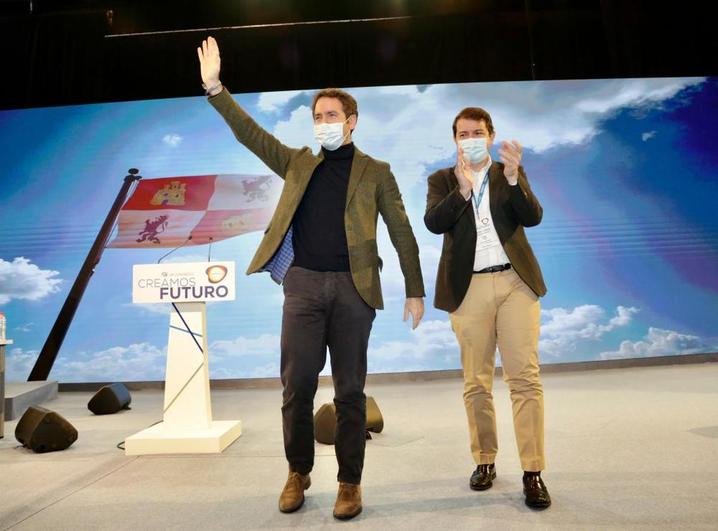 Teodoro García Egea y Alfonso Fernández Mañueco, en el Congreso del PP de Castilla y León