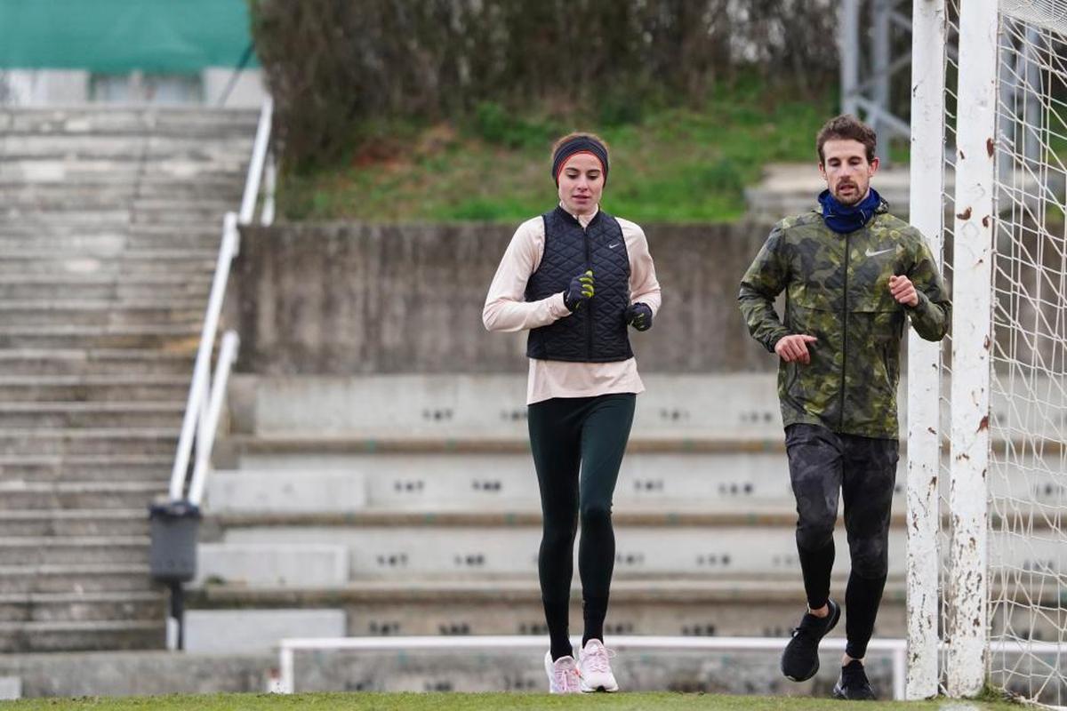 Lorena Martín entrenando en Las Pistas del Helmántico.