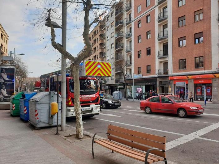 Los Bomberos en la avenida Mirat.