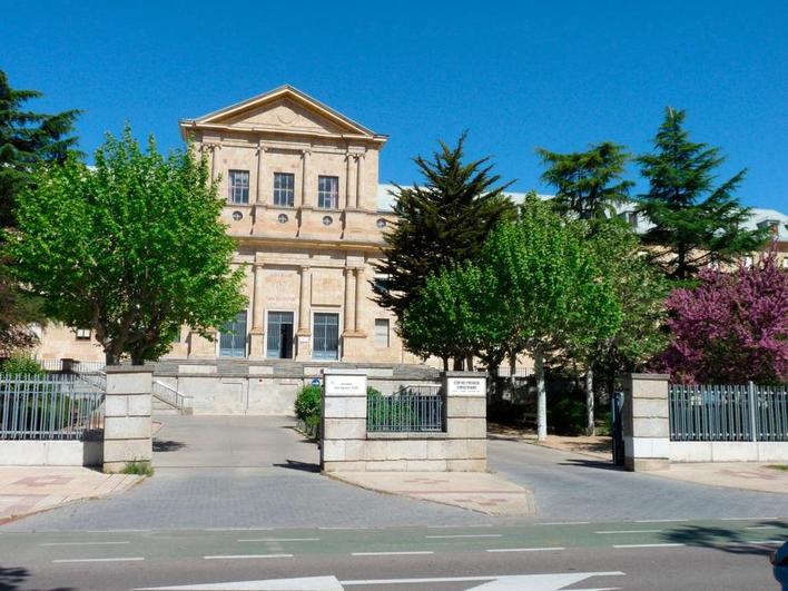 Entrada del colegio San Agustín en Salamanca