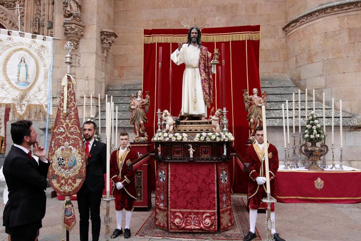 El Cristo de la Redención, en el atrio de la Catedral