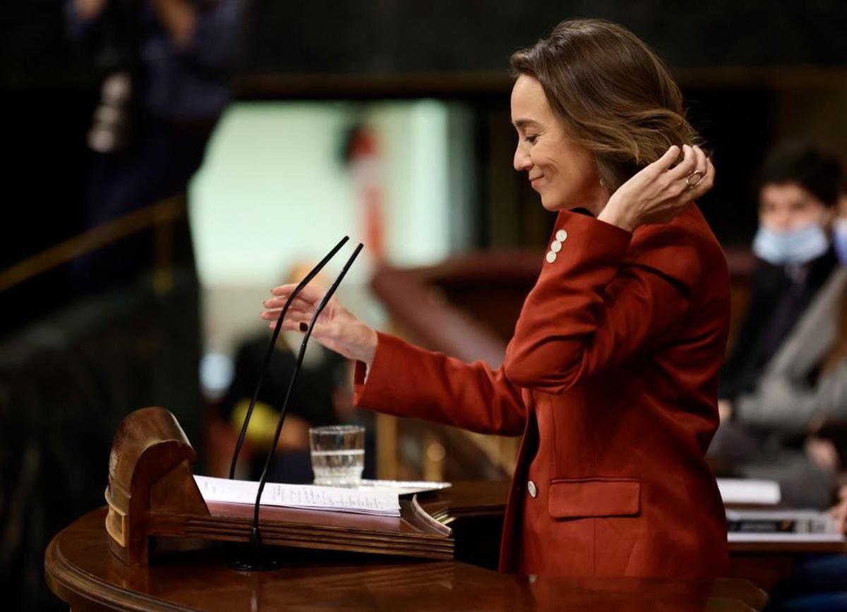 Cuca Gamarra durante una sesión del Congreso de los Diputados