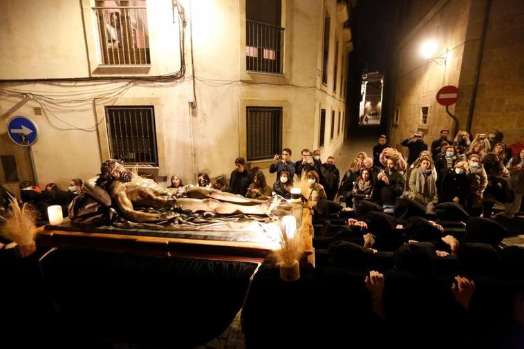 El Santísimo Cristo de la Liberación pone fin a la madrugada del Sábado Santo