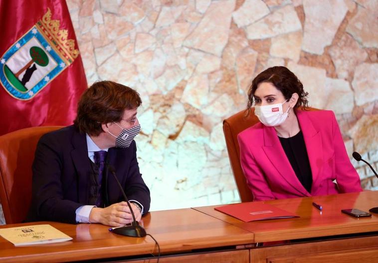 Ayuso, sobre el caso de las mascarillas: “Pondría la mano en el fuego por el alcalde de Madrid”