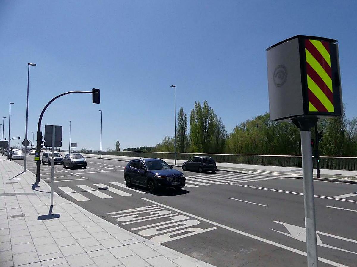 Radar del paseo de la Transición, ubicado delante del nuevo Hospital de Salamanca