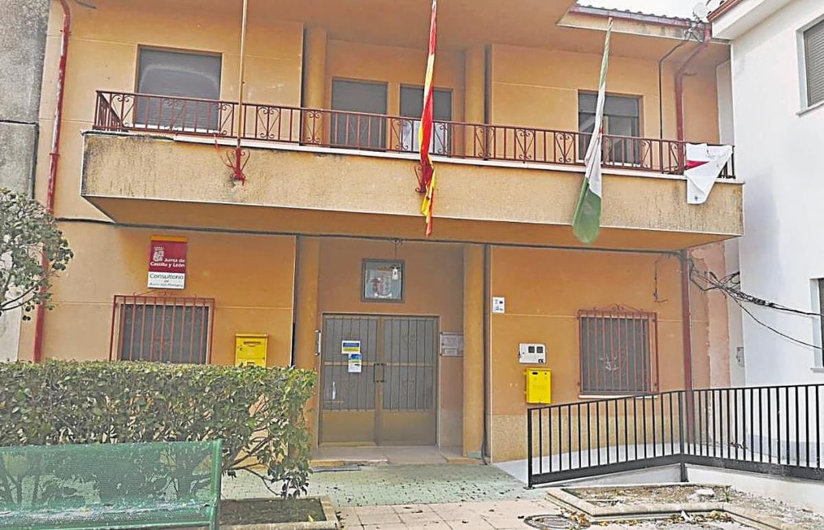 Ayuntamiento y consultorio cambiarán su espacio mejorando con ello el acceso.