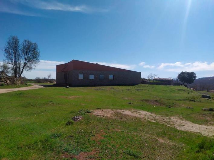 Terrenos junto al futuro centro de día, donde se construirán las viviendas en Sorihuela.