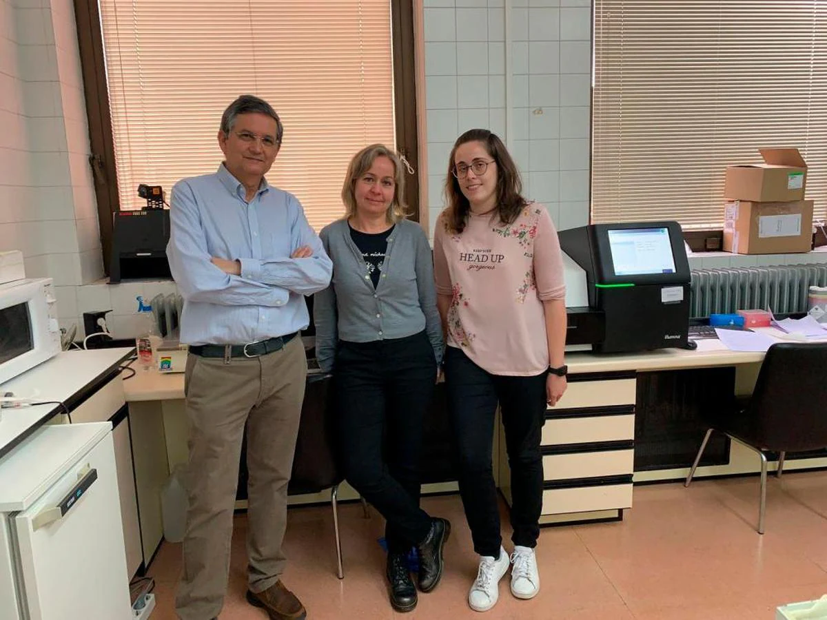 Rogelio González Sarmiento, Ana Belén Herrero y María Ovejero.