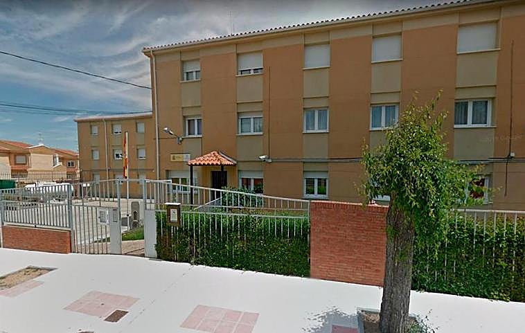 Cuartel de la Guardia Civil de La Fuente de San Esteban.