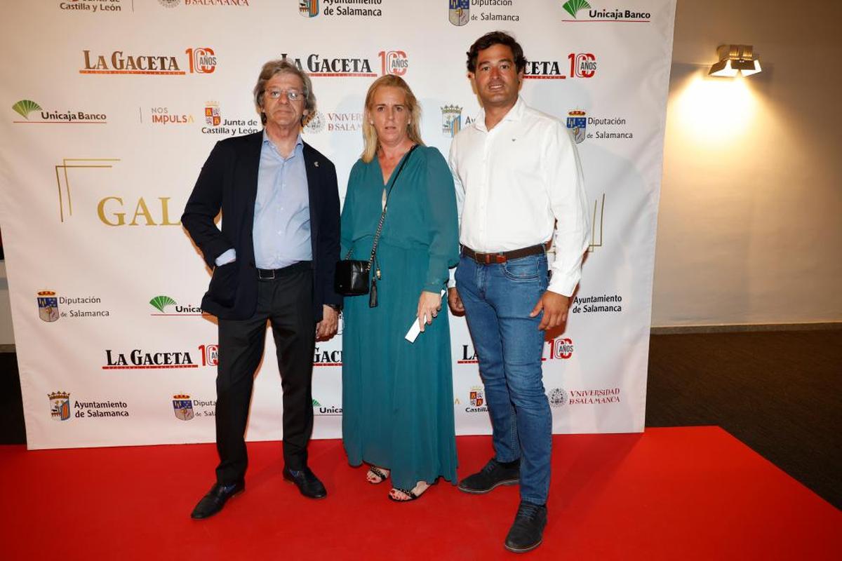 Enrique Julián, Yolanda Pastor y Ventura Julián