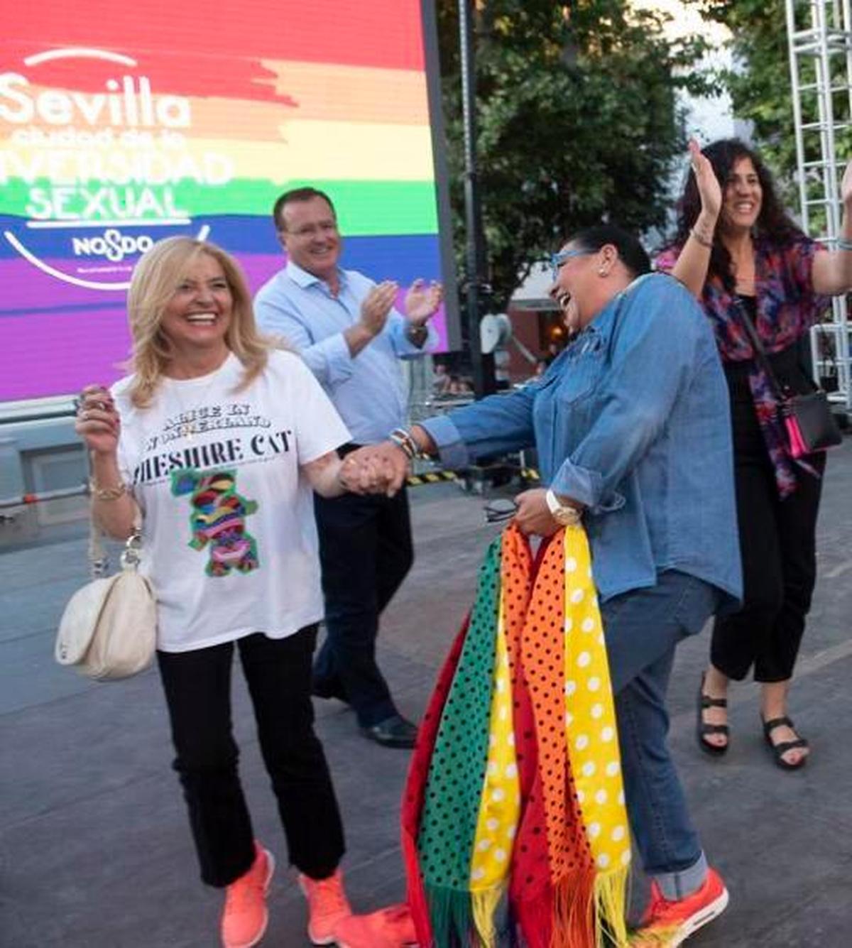 María del Monte reivindica su homosexualidad en el Orgullo Gay de Sevilla |  La Gaceta de Salamanca