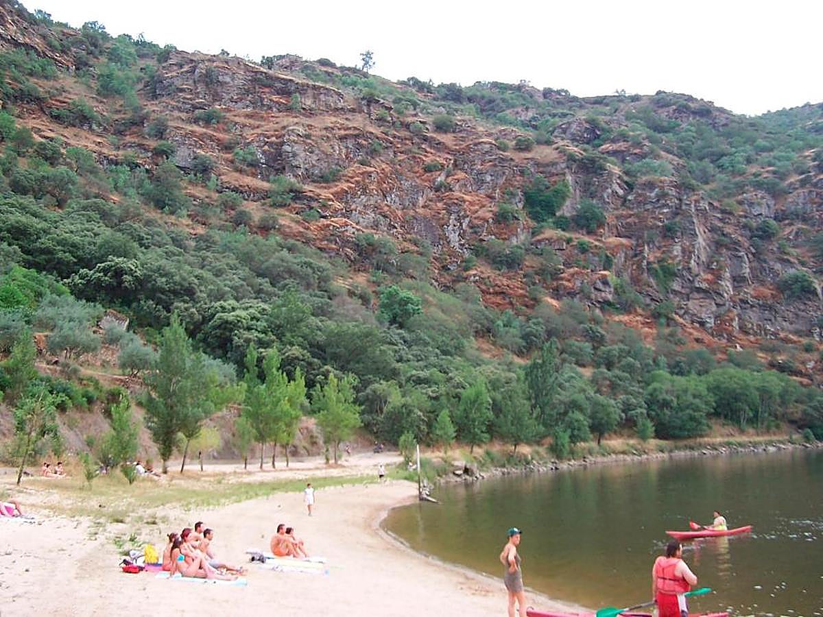 “Playa del Rostro”, en el río Duero a su paso por Aldeadávila.