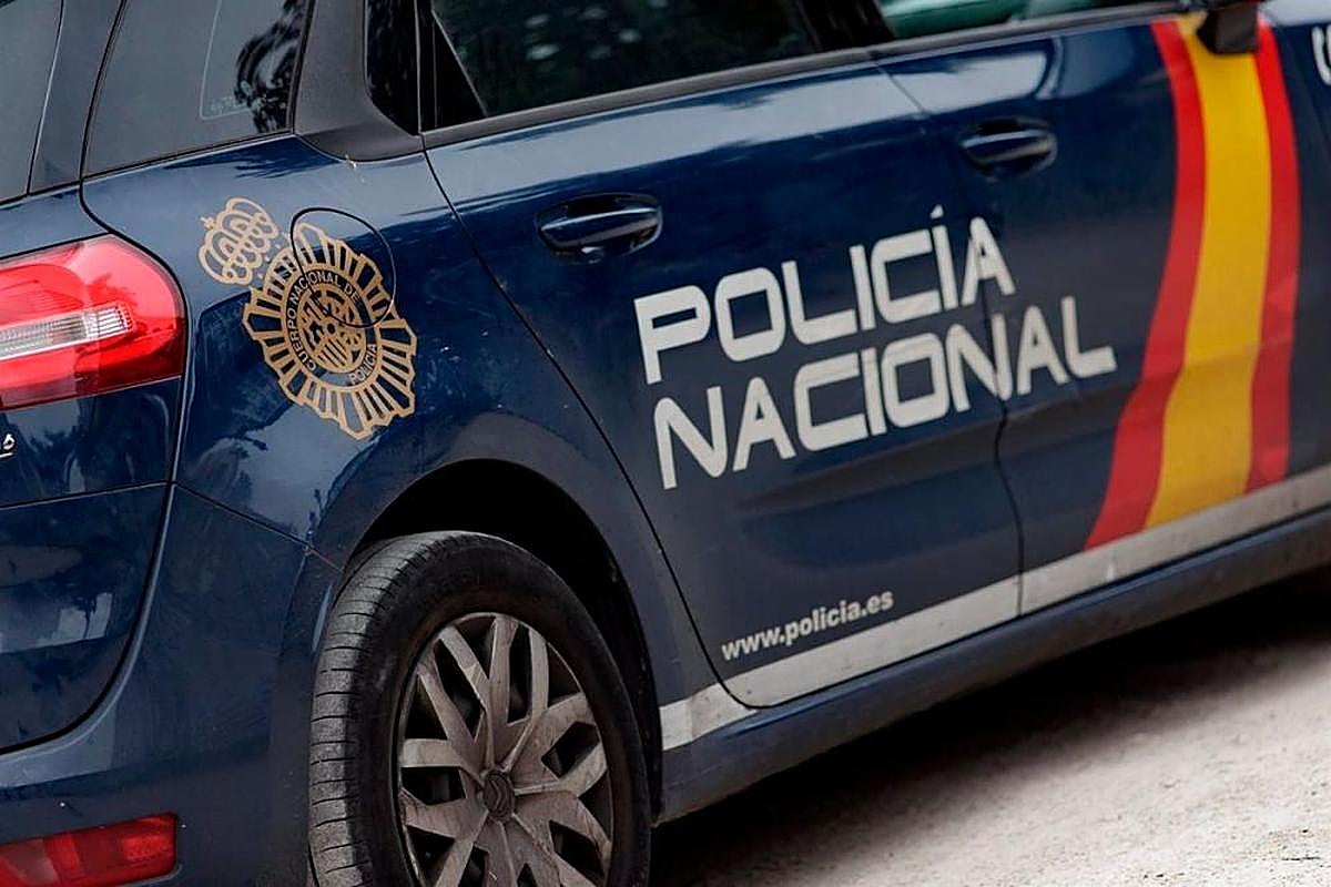 La Policía Nacional indica que el cadáver está pendiente de identificación.
