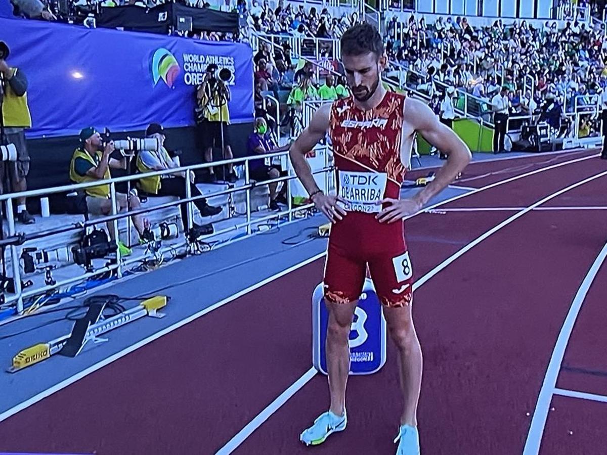 Álvaro de Arriba, preparado antes de la salida en la semifinal.