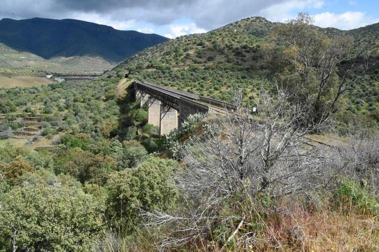 La ruta de túneles y puentes del Camino de Hierro ha reabierto al público tras el parón veraniego.