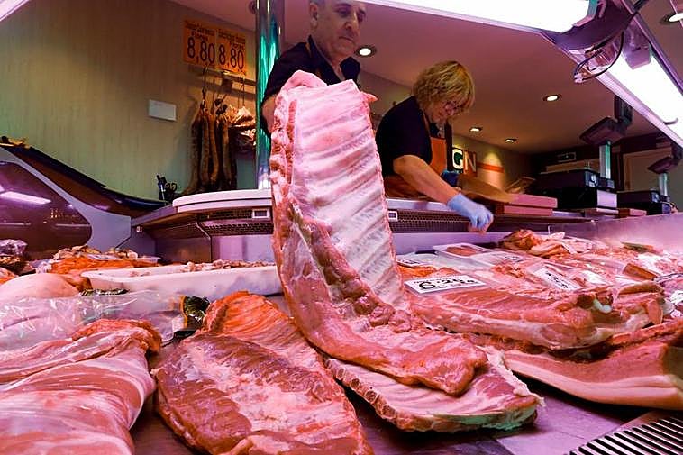 La costilla de cerdo, uno de los productos cárnicos que más se vende en esta época.