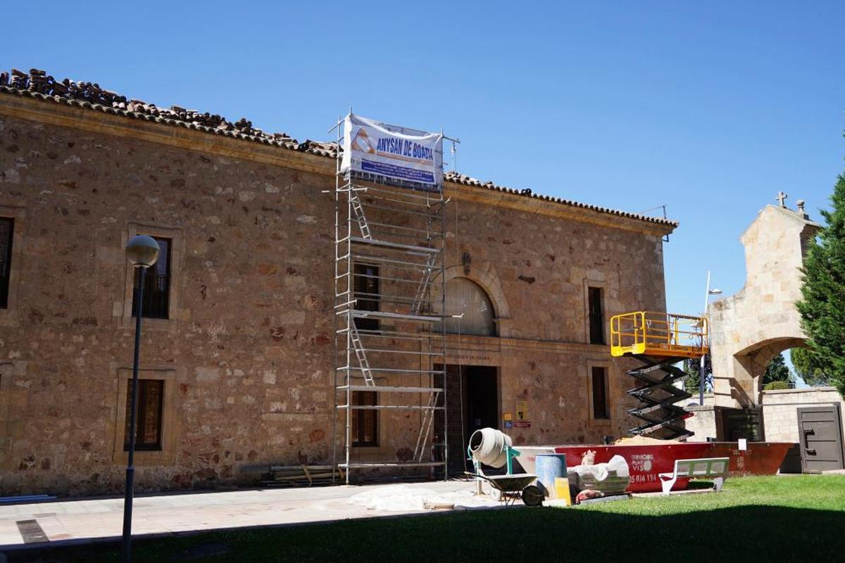 Obras en la Facultad de Educación.