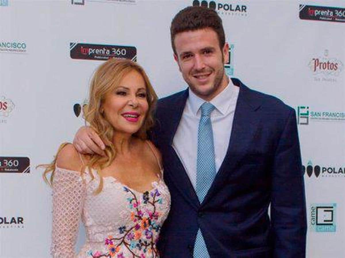 Ana Obregón junto a su hijo, Aless Lequio.