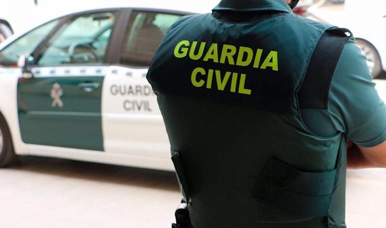 Por el momento, la Guardia Civil no ha detenido a ningún sospechoso, aunque hay dos individuos identificados.