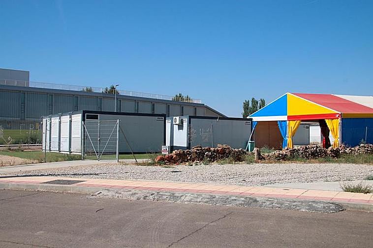 Las aulas prefabricadas en el colegio de Aldeatejada.