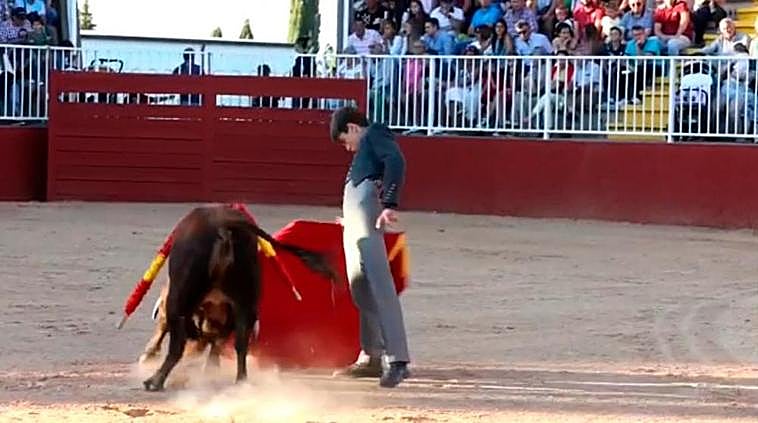 Uno de los alumnos de la Escuela de Tauromaquia de Salamanca.