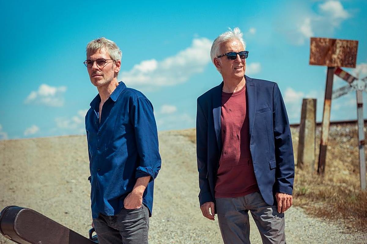 Ariel Rot y Kiko Veneno, en una foto promocional del espectáculo conjunto con el que recorren España