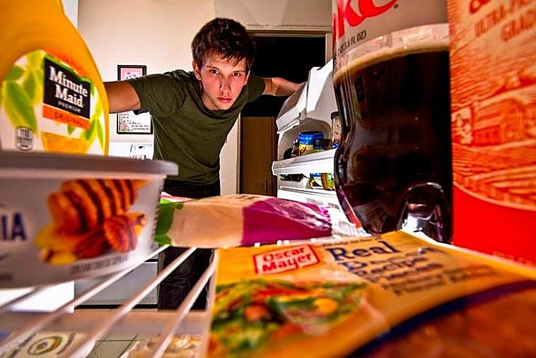 Los participantes del estudio se sometieron a un protocolo de desincronización forzada con luz tenue durante cuatro “días” de 28 horas.