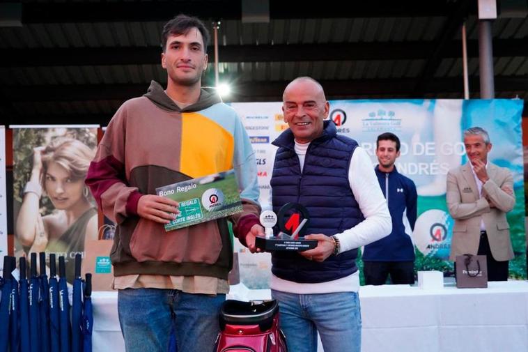 Entrega de premios en el II Torneo de Golf Grupo Andrés.