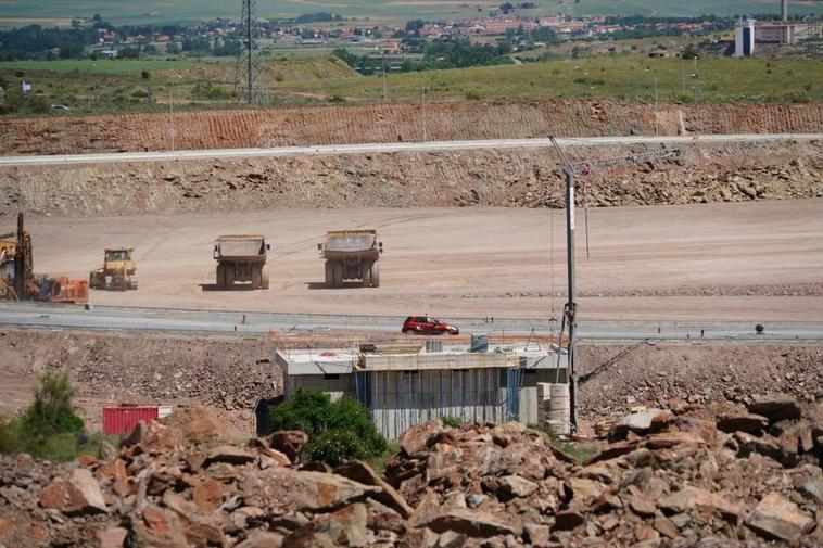 Obras en Peña Alta, donde se construirá el futuro Puerto Seco